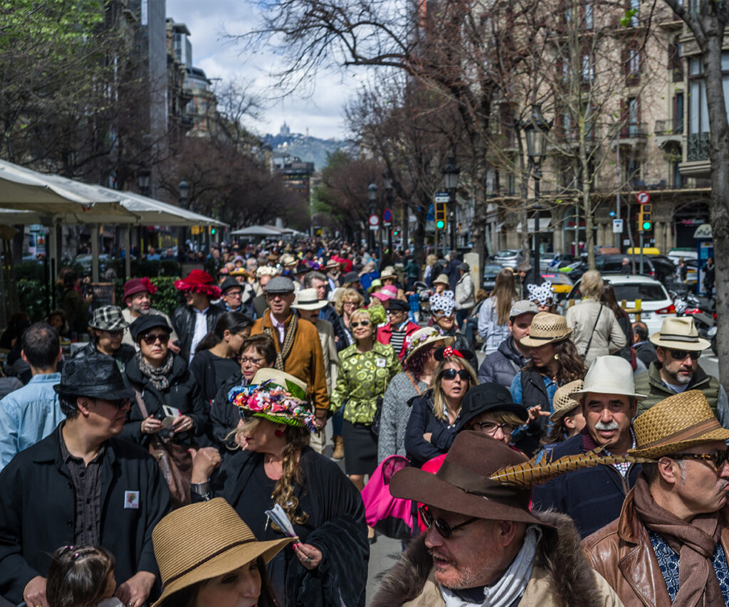 Paseo con Sombrero de Barcelona